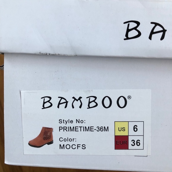 π€ Faux Suede Cutout Accent Ankle Boots π€ - Picture 14 of 14